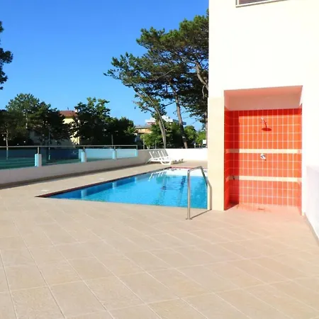 Апартаменти Comfortable Flat In A Fantastic Location *
